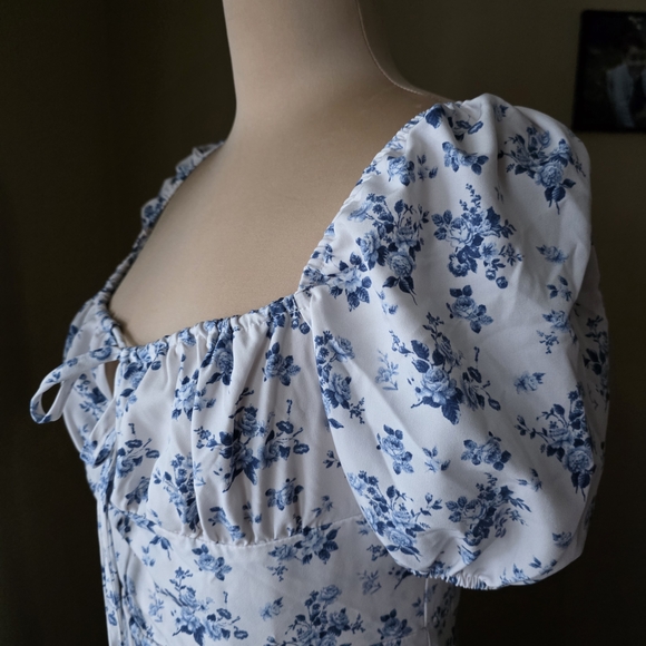 SHEIN Blue & White Floral Puff Sleeve Square Neck Maxi Dress | Size Large - Picture 4 of 6